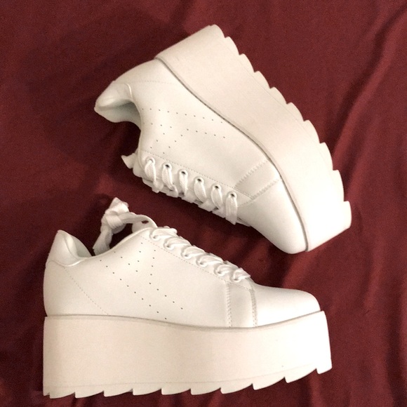 YRU Shoes - Yru Lala - white platforms